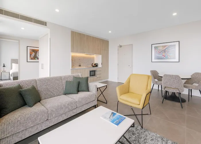 Meriton Suites Melbourne