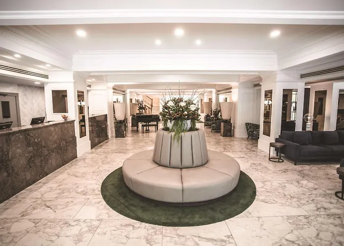 The Savoy Hotel On Little Collins Melbourne